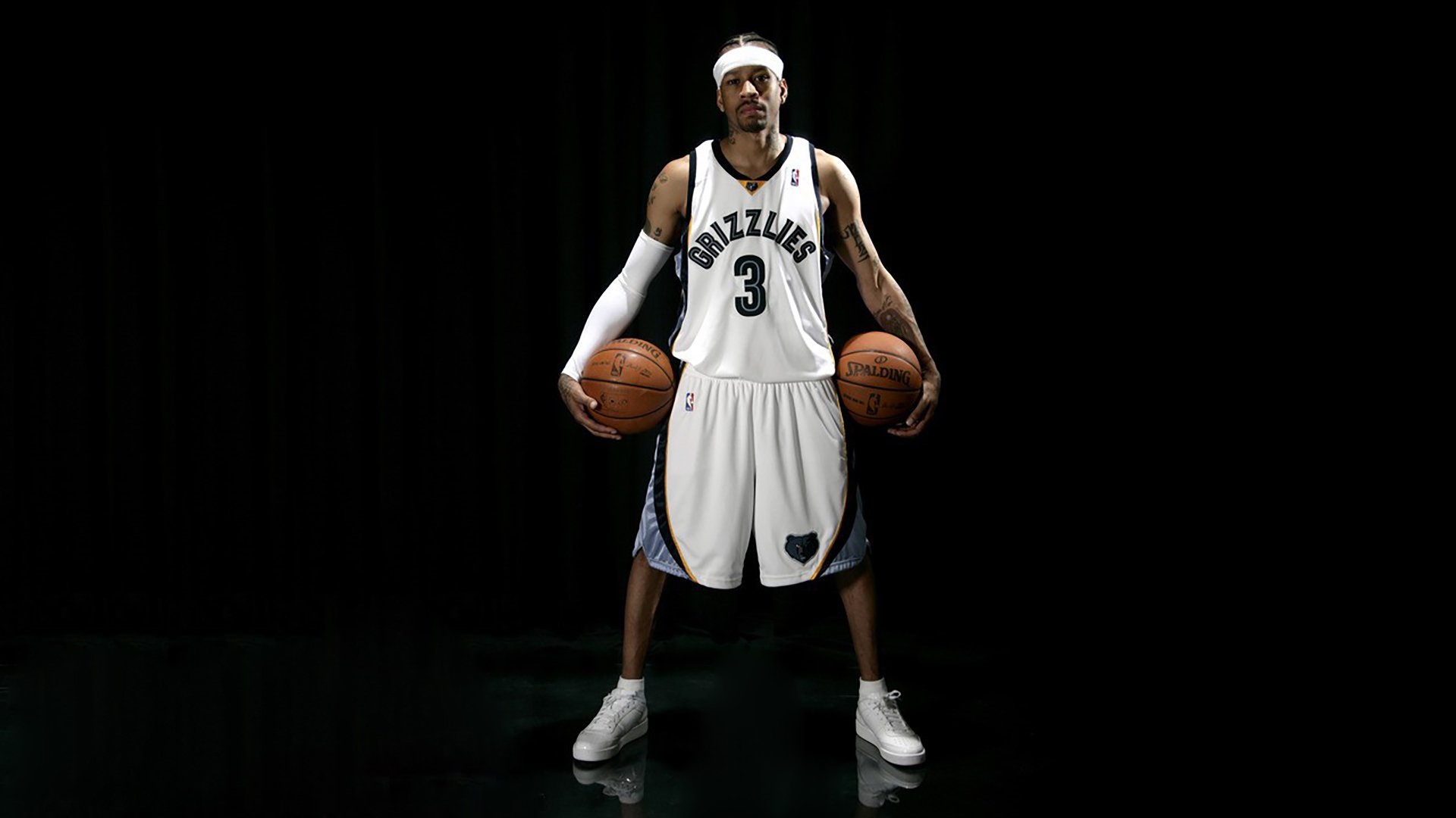 “尼古拉斯·桑特基的精准远射与高效传球，成为美洲狮队攻守兼备的核心”